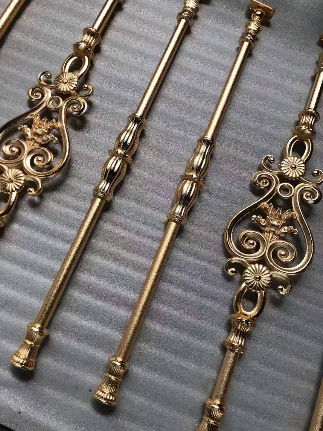 Aluminium-Geländer in echtem Showroom-Setup