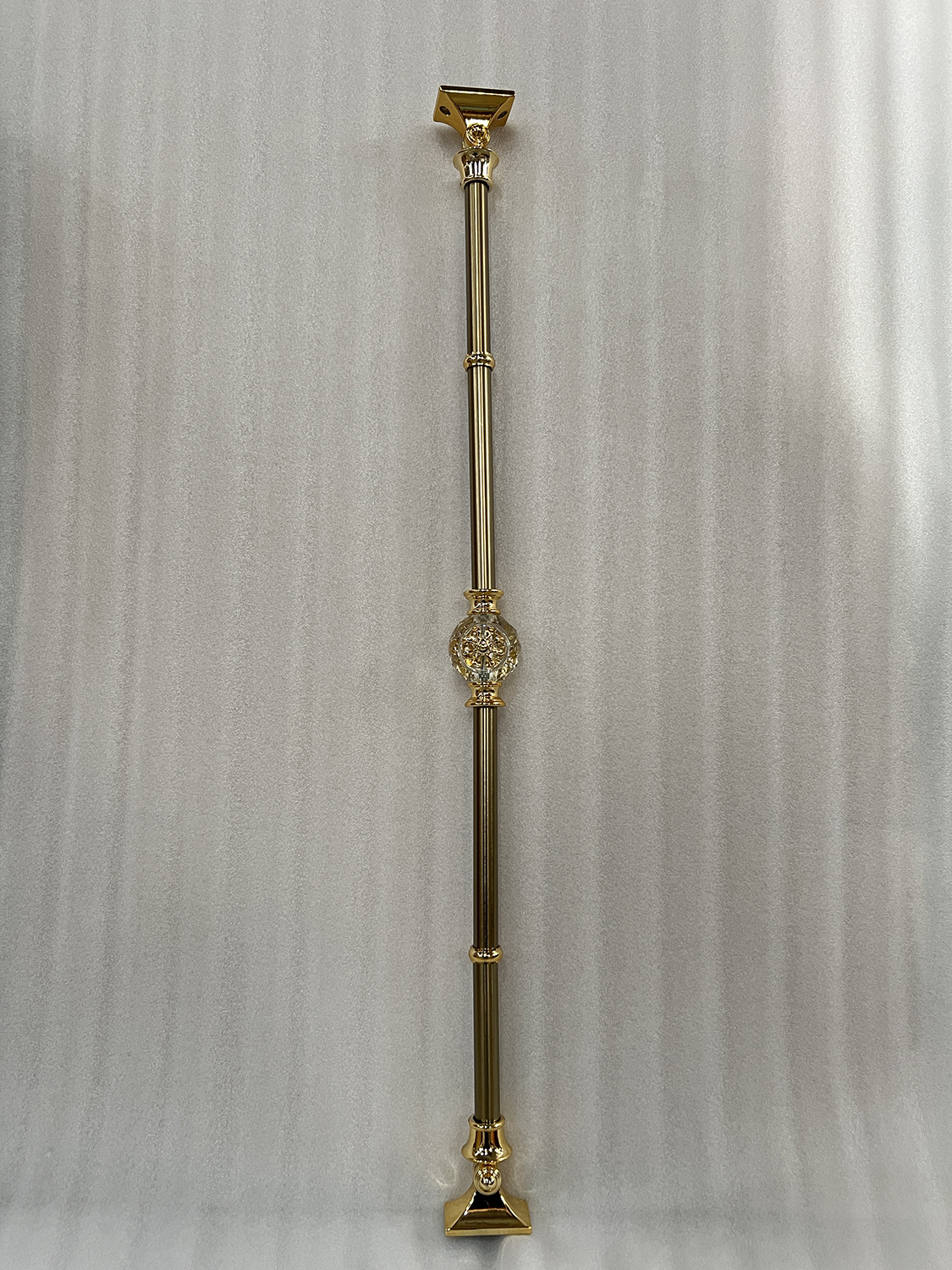 Crystal Contrast Baluster