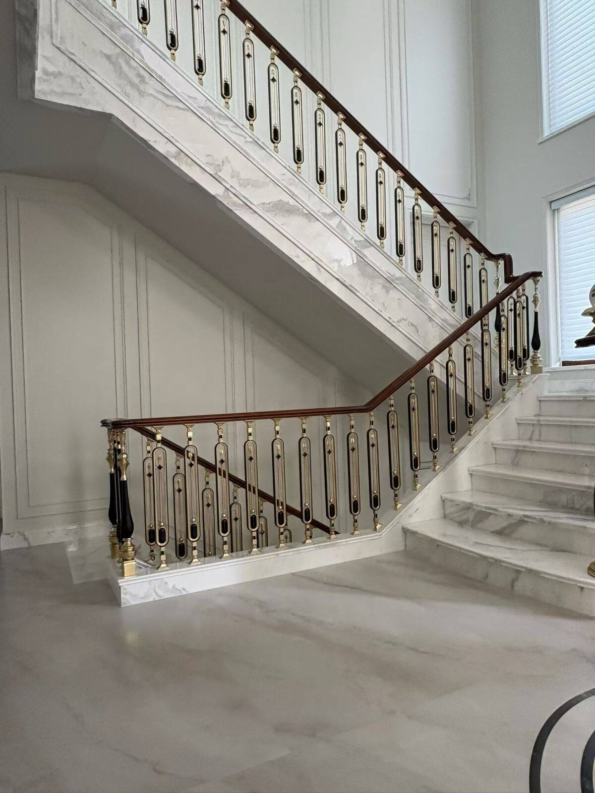 Villa-Projekt mit Luxus-Geländer